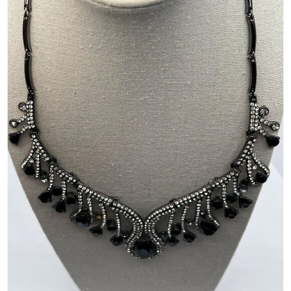 Vintage Black Rhinestone Teardrop Necklace With Silver Tone Accents - Picture 4 of 7